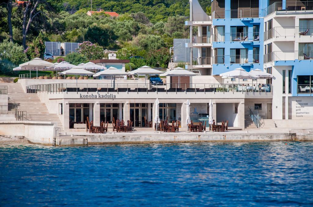 Hotel Maxim 보자바 외부 사진