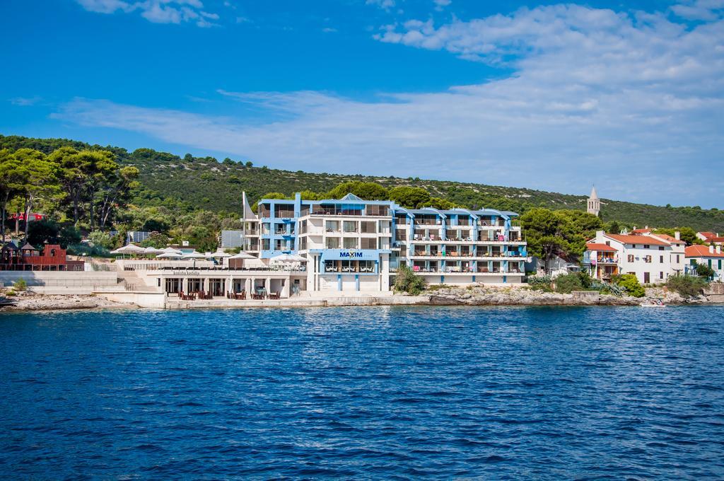 Hotel Maxim 보자바 외부 사진