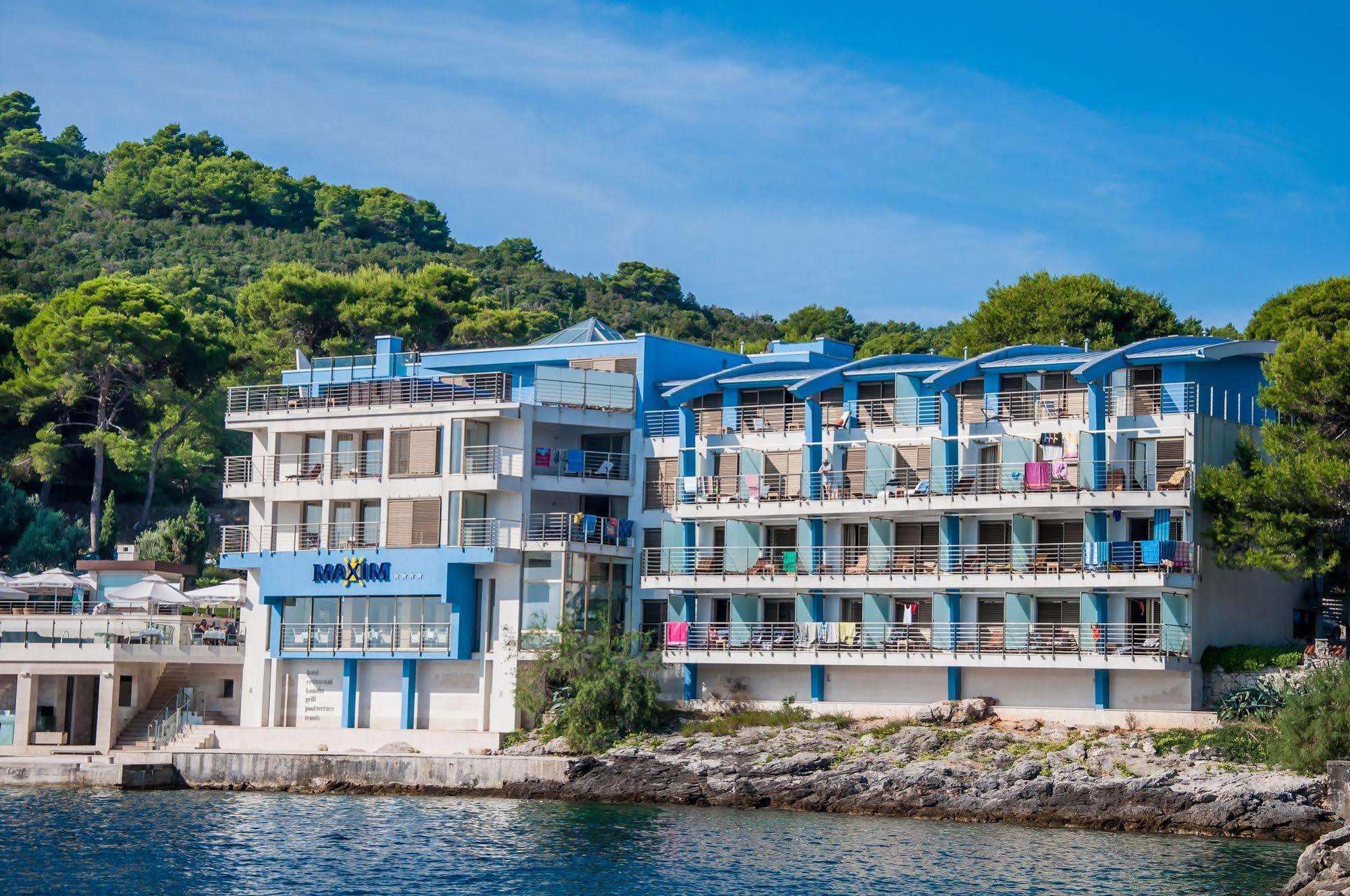 Hotel Maxim 보자바 외부 사진